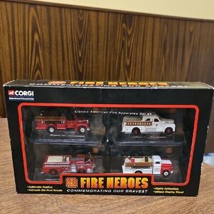 Corgi NIB collectable showcase fire heros die cast engine trucks set of 4